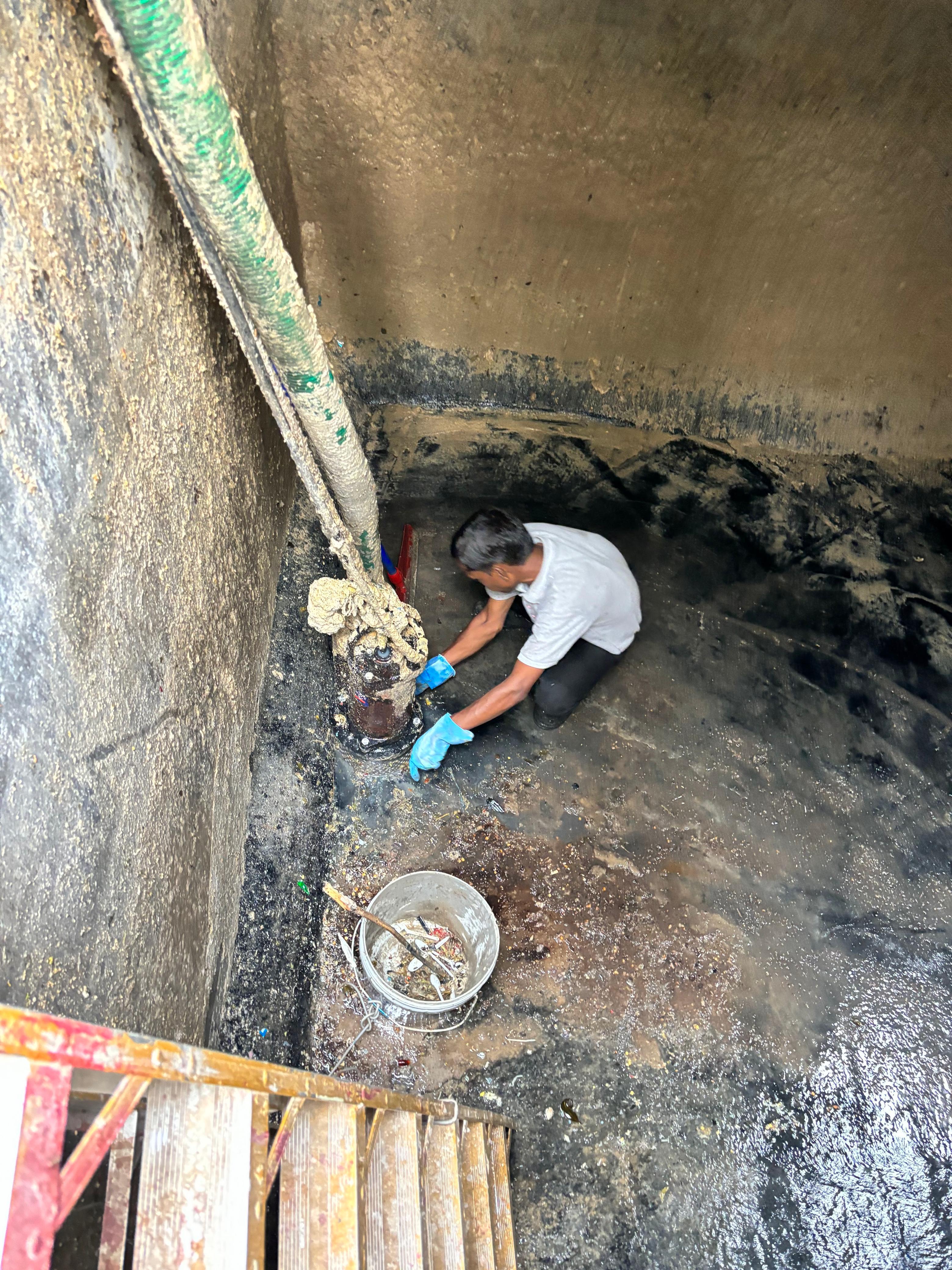 septic tank cleaning services