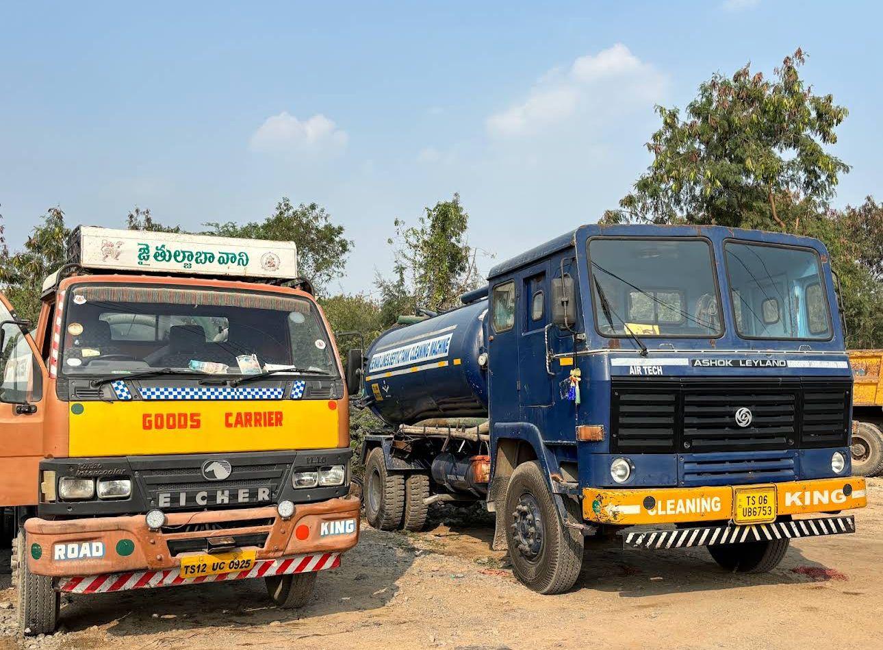 septictank cleaning service vehicles